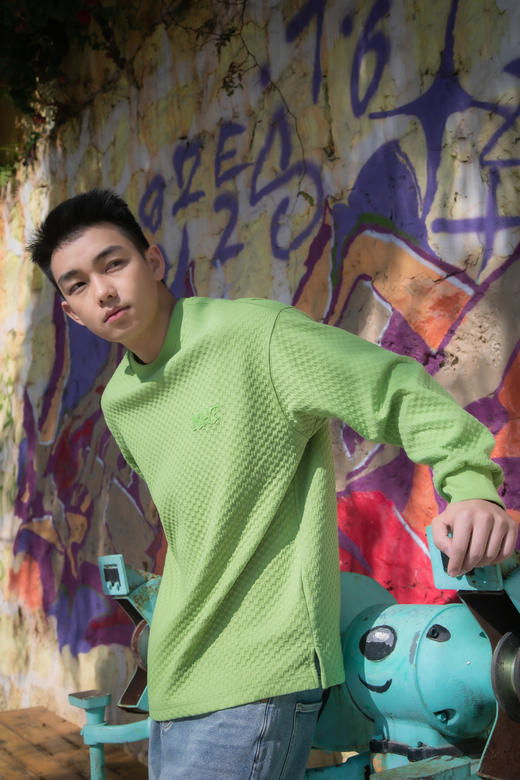 E512564296时尚肌理圆领卫衣 商品图2