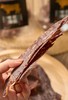 //【卤趣·雪花牛肉薄脆片】5斤牛肉出1斤雪花薄脆❗牛肉干真材实料！ ✅精选安格斯雪花牛肉，配料只有牛肉+盐 ✅1MM又薄又大片，鲜脆不柴 奶香味十足 ✅健康非油炸 低温慢烤12小时 商品缩略图5