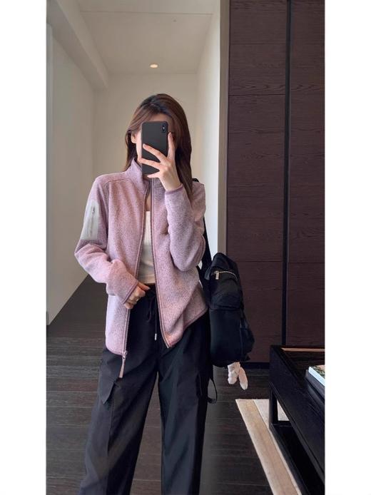 户外飞禽!2025科技压胶口袋保暖抓绒立领休闲夹克外套卫衣男女款！ 商品图4