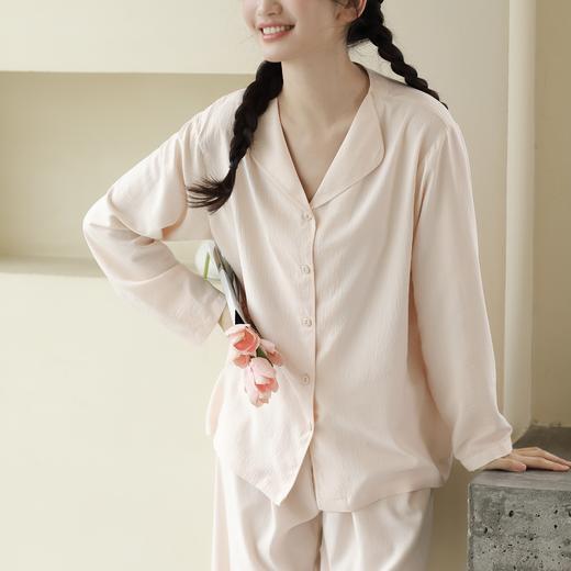 KEMU壳木软软翻领家居服 肌理感纹理面料 轻软舒适亲肤 经典的翻领款型 简约日常 商品图6