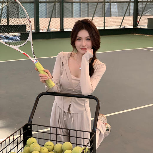 金蘑菇菇 元英欧尼 轻薄透气感 运动休闲套装 商品图2