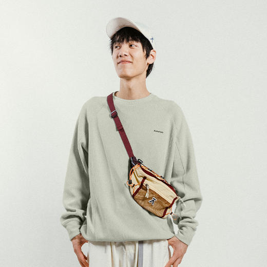 【十一破价福利】ACMEITEM 爱棵米 情侣运动卫衣春季女宽松圆领套头衫休闲户外上衣 GAG3310229A 商品图1