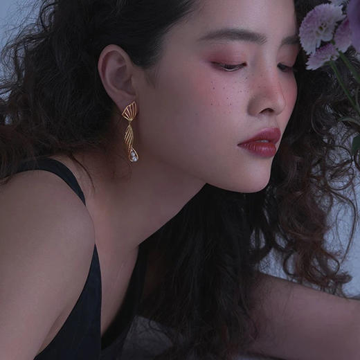 yszz-02002-法式复古优雅曲线耳环-RJ022 商品图1