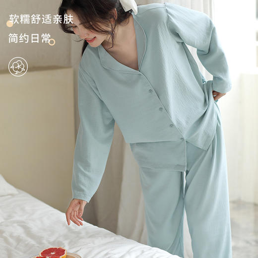 KEMU壳木软软翻领家居服 肌理感纹理面料 轻软舒适亲肤 经典的翻领款型 简约日常 商品图1