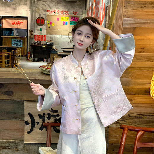 金蘑菇菇 蝴蝶翩返 春山早望/蝴蝶提花高级感清冷系新中式外套 商品图1