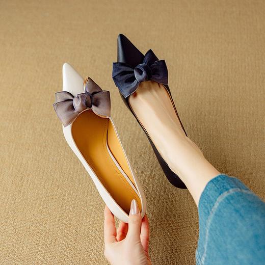 【预售5天】法式晚风温柔单鞋初春爆款丝绸蝴蝶结羊皮尖头单鞋DB&M6151 商品图0