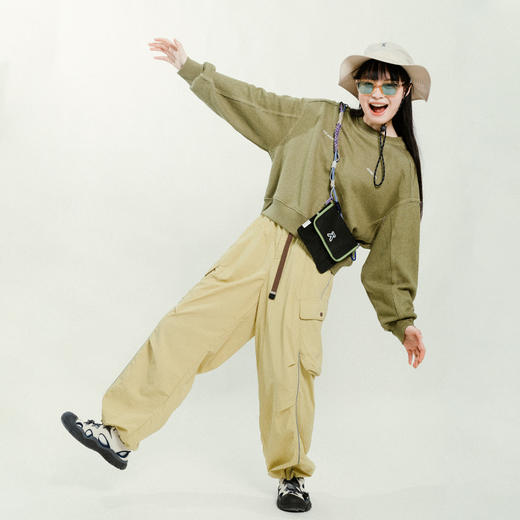 【童品会专属】ACMEITEM 爱棵米 春季户外情侣骑行长裤可调节宽松休闲长裤子男女 GAG3020341A 商品图1