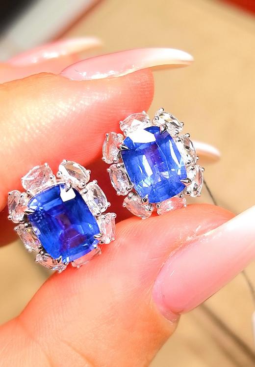 5.21ct刻面蓝宝石耳钉 商品图2