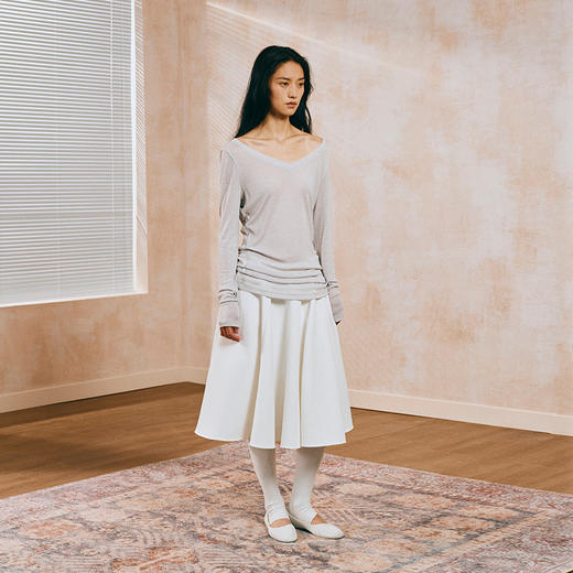 NUTH柔软亲肤透感打底衫V领针织长袖T恤 黑色/冰川灰 商品图1