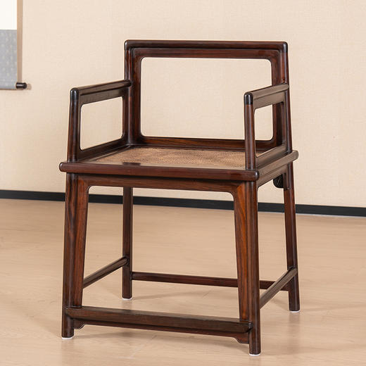 清 红木圈口靠背玫瑰椅成堂（一堂四只） 商品图1