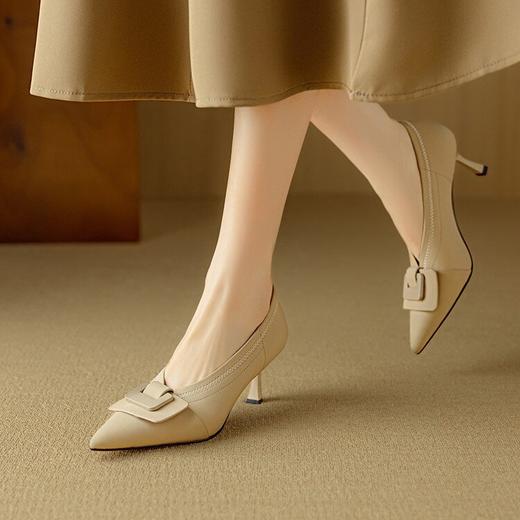 【预售5天】温柔气质法式尖头细跟性感高跟鞋春季一脚蹬浅口方扣单鞋女DB&M6168 商品图1