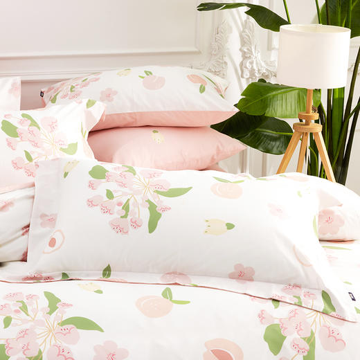 多喜爱 新疆棉斜纹四件套 茉莉青提/桃桃乌龙/栀子蓝莓hl  精美印花 纯洁白 明媚黄 斜纹织造 宽边枕套设计 商品图2