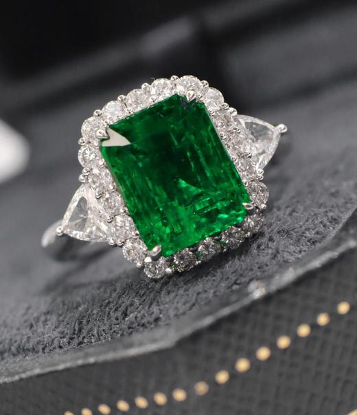 2.8ct刻面祖母绿戒指 商品图0