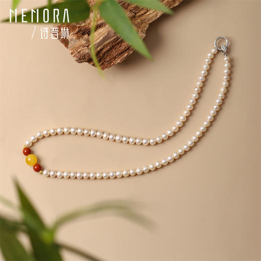 【新品首发】南红蜜蜡珍珠项链 18k金简约百搭银S925珍珠项链女士礼物MEMORA诗普琳ZNE03501（线上专供） 商品图3