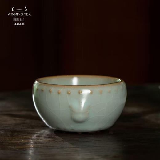 问鼎汝瓷天青虎首战鼓杯 商品图0