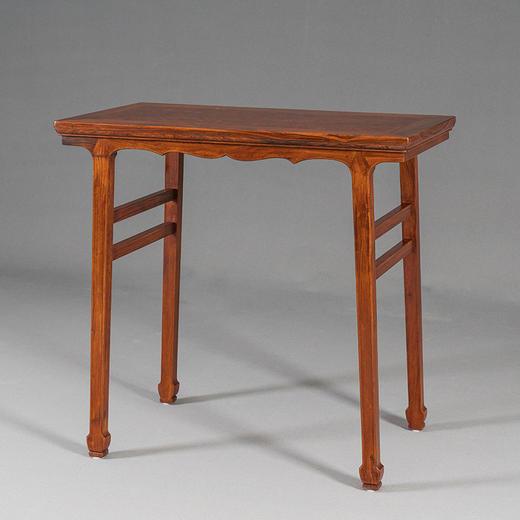 二十世纪 黄花梨镶瘿木插肩榫壸门牙板平头案 商品图4