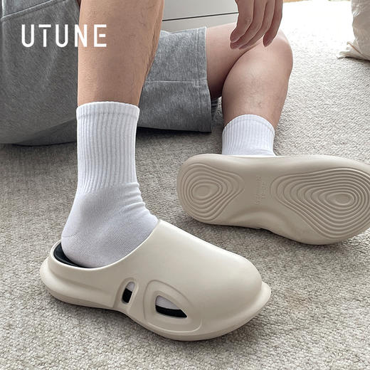 【男士居家&外穿】优调SXT1400男士包头拖鞋 | 透气不闷脚、约5cm加厚鞋底、显高显脚长、两色可选、时尚百搭 商品图2