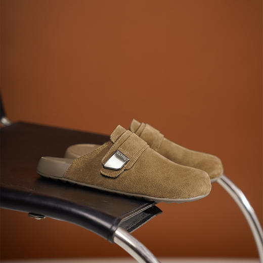 Safiya/索菲娅2025复古软底休闲外穿舒适勃肯凉拖 SFD1110229 商品图3