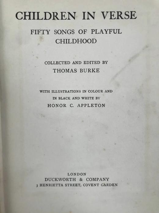 1913年 诗中的童真 8幅彩色与大量黑白插图 漆布精装32开 商品图3