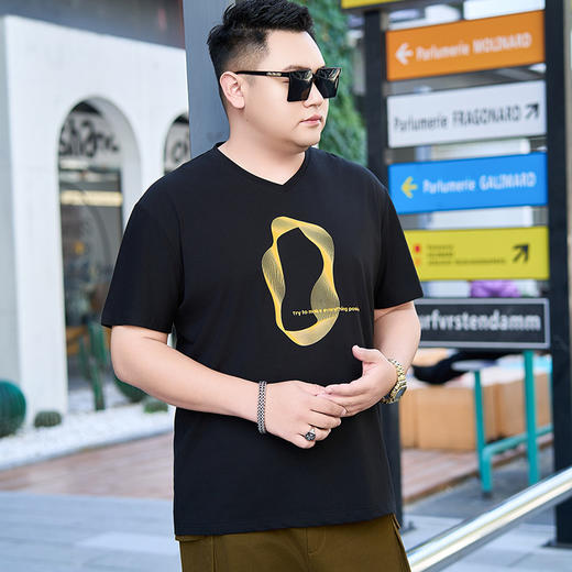 【纯棉】【DYG】大依优型纯棉V领短袖t恤新款宽松抽象印花半袖t恤男休闲百搭男士上衣夏季 商品图3