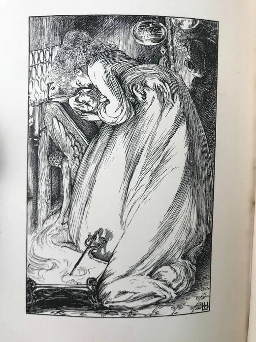 1898年 劳伦斯·豪斯曼《苜蓿地》 豪斯曼兄妹配多幅插图 漆布精装32开 商品图11