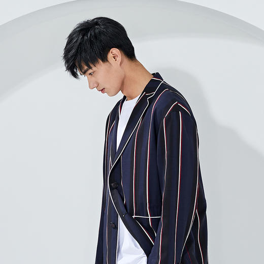 贝纳川竖条纹休闲时尚男士西服100025013776 商品图2