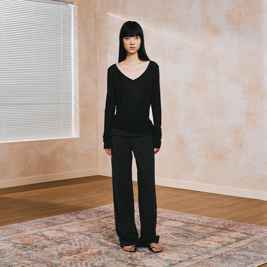 NUTH柔软亲肤透感打底衫V领针织长袖T恤 黑色/冰川灰 商品图0