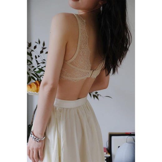 【3人成团更优惠】真丝内里 养肤润肤 花晨月夕文胸 丝滑透气 优雅美背 无钢圈可拆卸胸垫 性感舒适的内衣 商品图6