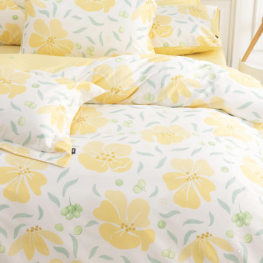 多喜爱 新疆棉斜纹四件套 茉莉青提  精美印花 纯洁白 明媚黄 斜纹织造 宽边枕套设计 商品图3