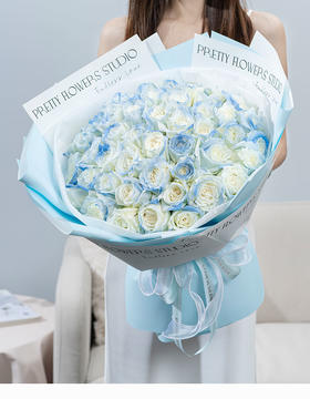 定制花束星辰大海碎冰蓝玫瑰花束热卖