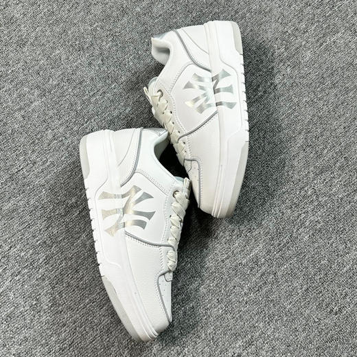 MLB Chunky Liner  24SS纽约洋基队 银色！ 商品图5