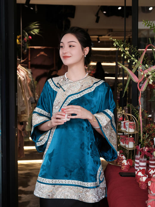 盛唐婧 |高货/重缎真丝宋锦斜襟外套[特价品] 商品图0