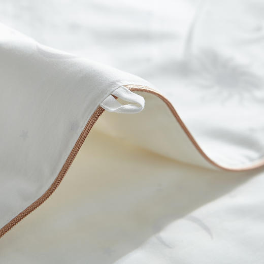 【春上新】10楼 安睡宝 逸棉点绗桑蚕丝柔丝抗菌四季被 吊牌价2499-3699元 活动价1099-1599元 商品图4