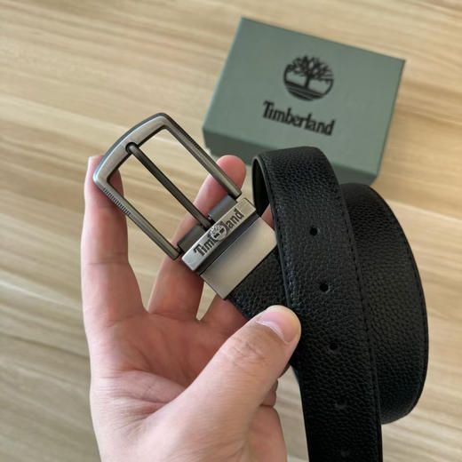 2025开春专柜最新款 正品添柏岚/Timberland 针扣荔枝纹皮腰带来喽 真的是质感满满
尺寸：120x3.5 可自行剪裁长短 商品图5