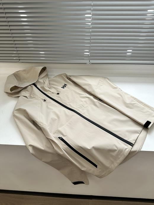 点此购买 海丽汉森春秋季男士压胶冲锋衣 bk 309196 商品图1