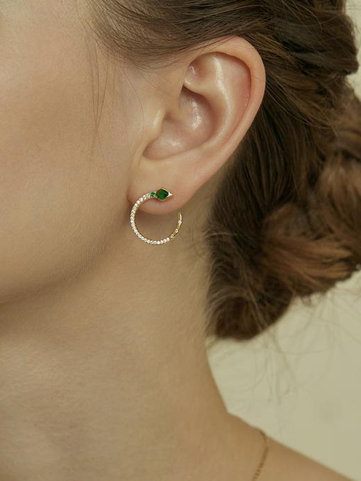 Oflye潮流饰品  祖母绿灵蛇S925纯银耳钉女新款高级感轻奢微镶钻蛇形设计气质耳环 商品图0