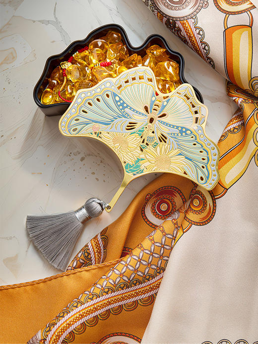 朱炳仁铜x万事利【锦绣和鸣·万事铜心】礼盒 香薰丝绸丝巾套装 礼物 商品图3