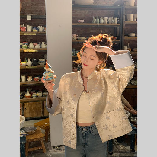 金蘑菇菇 蝴蝶翩返 春山早望/蝴蝶提花高级感清冷系新中式外套 商品图5