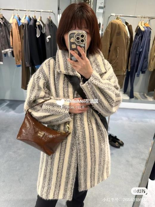 D021421伯爵驼色复古腋下包无论是手拎还是斜挎都轻松自如 商品图1