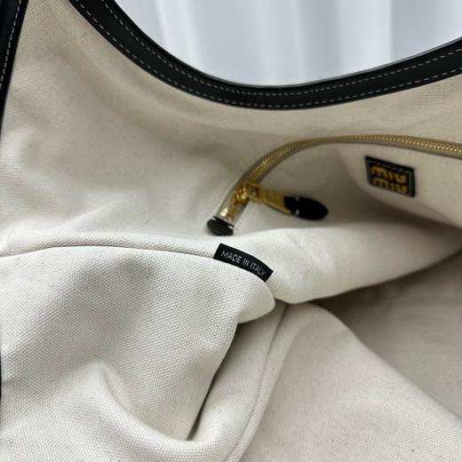 MiuMiu缪缪 限定款|浮雕 tote 托特包（HH） 商品图3