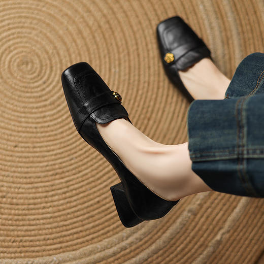 OLD-2883羊皮~3cm复古方头山茶花浅口粗跟单鞋女2025春季新款中跟百搭简约 商品图3