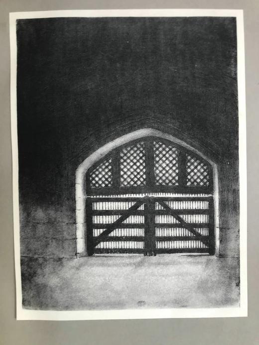 约20世纪早期 雷内·弗朗西斯《伦敦塔的故事》 21幅手工贴图 漆布精装大16开 商品图5