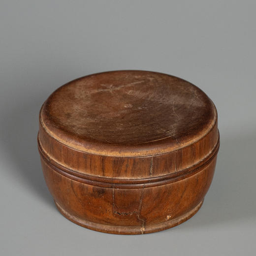 清 黄花梨整挖圆香盒 商品图4