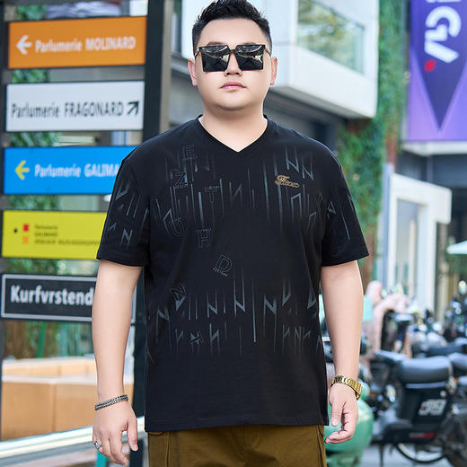 【纯棉】【DYG】大依优型大码纯棉V领短袖T恤加肥加大码休闲印花薄款短袖圆领t恤男装夏季 商品图5
