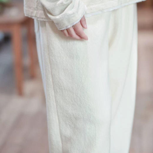 【预售】黄阿福｜米白色柔软斜纹羊毛小脚裤 商品图3