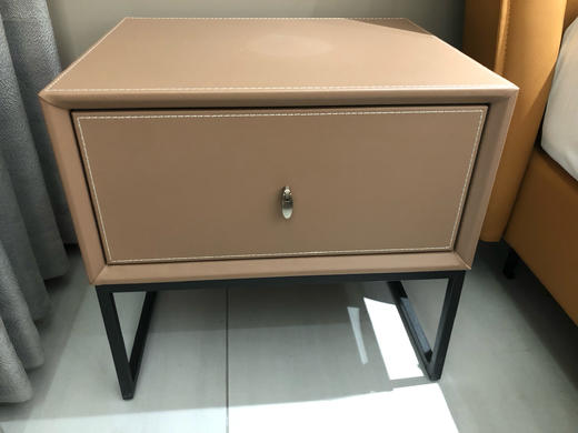 方形皮床头柜/AFC1-009 商品图0