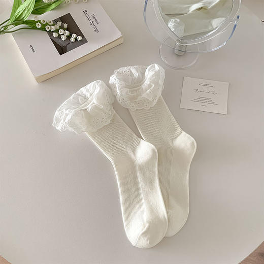 【5双更值❗️韩系甜美蕾丝花边袜子】秋冬蕾丝花边中筒袜，耐磨抗起球，不磨脚趾，Lolita纯色百搭韩风甜美女生jk堆堆袜QQ 商品图5