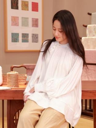 【线上专属】套头衫(24708864山矾) 商品图0