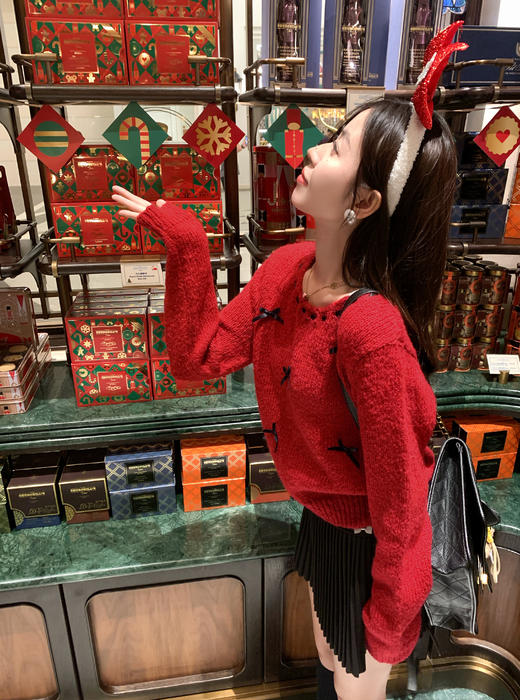 【179元任选2件】最后一波现货！红色蝴蝶结圆领毛衣 商品图6