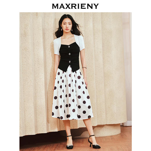 MAXRIENY2024夏季气质显瘦黑色复古法式小众收腰方领毛针织衫(货号:MS85SW049) 商品图1